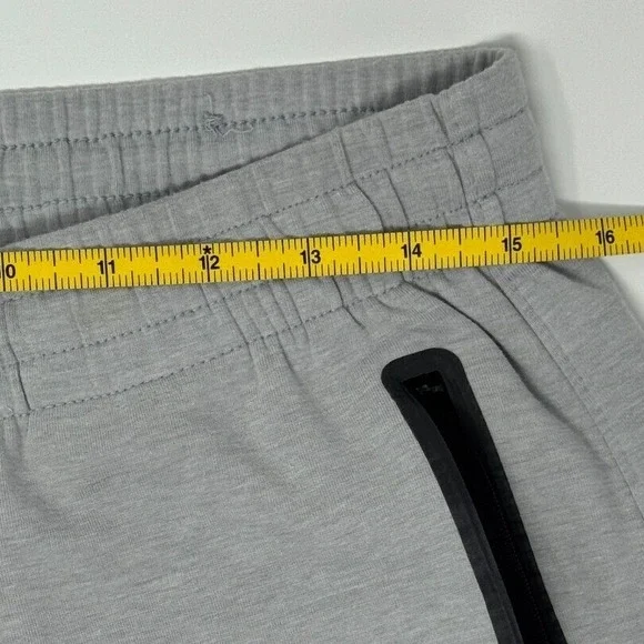 Old Navy Dynamic Fleece Shorts Men Stretch Light Gray Elastic Waist Men Small - Picture 7 of 11